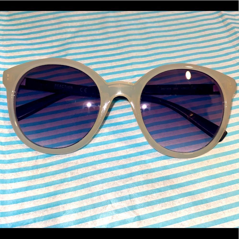 Tan frame sunglasses
